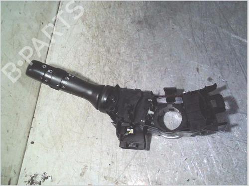 Forlygtekontakt TOYOTA AURIS (_E15_) 1.4 D-4D (NDE150_, NDE150R) (90 hp) 27636831