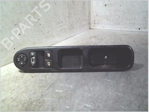 Kombi Kontakt / Stilkkontakt Kombi Kontakt / Stilkkontakt PEUGEOT 207 (WA_, WC_) 1.4 HDi (68 hp) 37021423 37021423