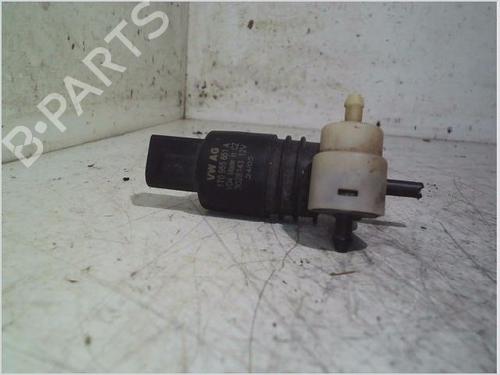 Used Washer pump VW TOURAN (1T1, 1T2) 2.0 TDI 16V (140 hp) 26073845