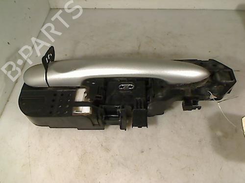 Used Rear right exterior door handle RENAULT MEGANE III Grandtour (KZ0/1) 1.5 dCi (KZ09, KZ0D, KZ1G, KZ29, KZ14, KZ1W, KZ10, KZ1F,... (110 hp) 26071763