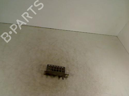 Used Heater resistor RENAULT TRAFIC Van (T_, P_, V_) 2.1 D (58 hp) 26085702