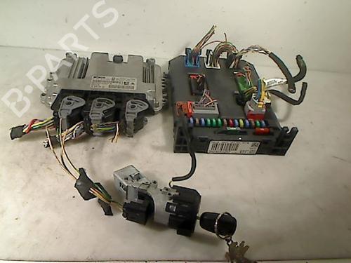 Calculateur moteur (ecu) CITROËN C3 I (FC_, FN_) 1.4 HDi (70 hp) 26078823