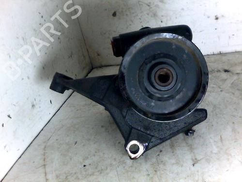 Used Steering pump RENAULT TRAFIC Van (T_, P_, V_) 2.5 D (75 hp) 26094937