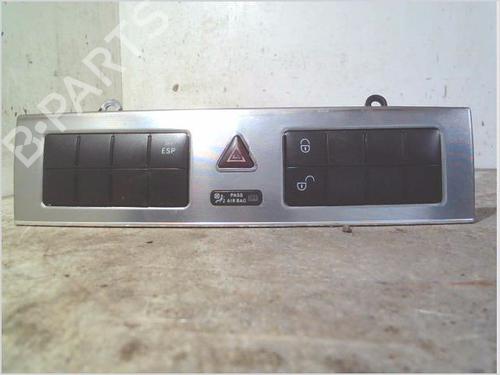 Used Warning switch MERCEDES-BENZ C-CLASS Coupe (CL203) C 220 CDI (203.706) (143 hp) 27284014