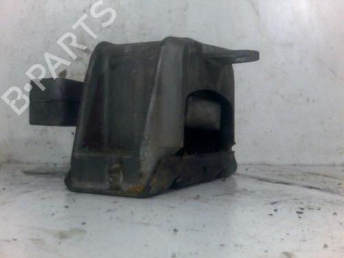 Getriebehalter für VW GOLF IV (1J1) 1.4 16V (75 hp) 28535370