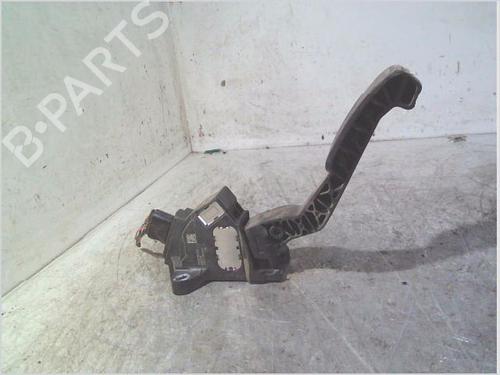 Used Pedal TOYOTA YARIS (_P9_) 1.4 D-4D (NLP90_, NLP90R) (90 hp) 29014976