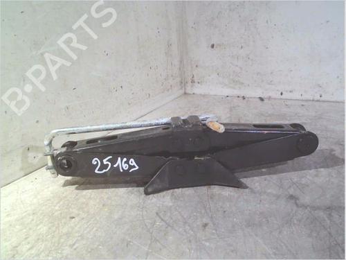 Used Jack Kit NISSAN MICRA III (K12) 1.2 16V (65 hp) 29586837