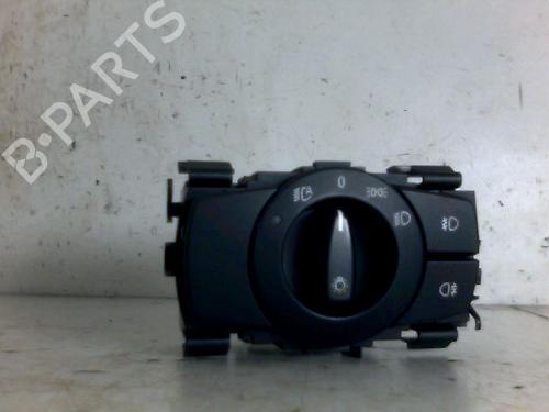 Used Headlight switch BMW 3 (E90) 320 d (163 hp) 26094571