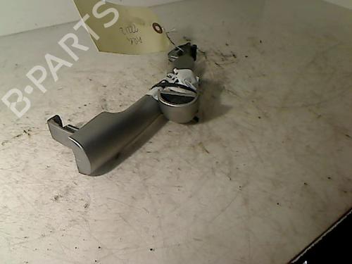 Used Rear left exterior door handle RENAULT CLIO III Grandtour (KR0/1_) 1.5 dCi (KR0F) (86 hp) 26090921