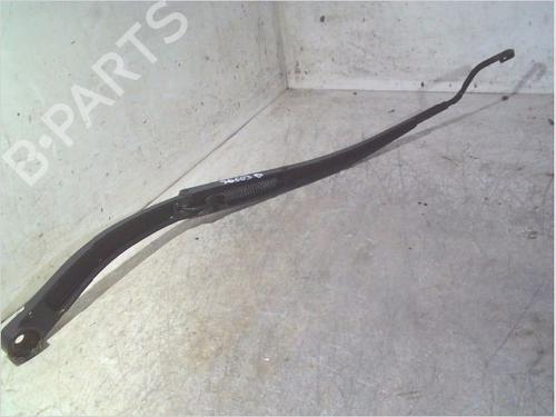 Used Front windshield wiper arm NISSAN X-TRAIL II (T31) 2.0 dCi 4x4 (150 hp) 32115084