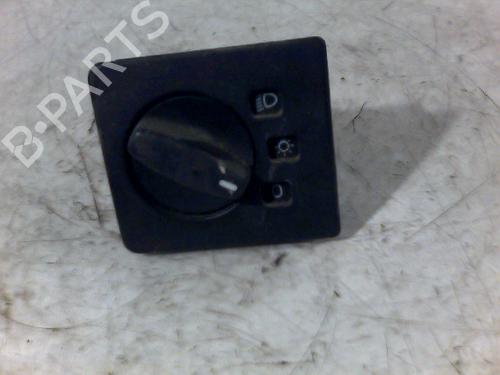 Used Headlight switch CITROËN JUMPER I Bus (230P) 2.5 TDi (107 hp) 28535332