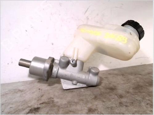 Brake master cylinder RENAULT TWINGO II (CN0_) 1.2 16V (CN04, CN0B) | BP26104642M77 