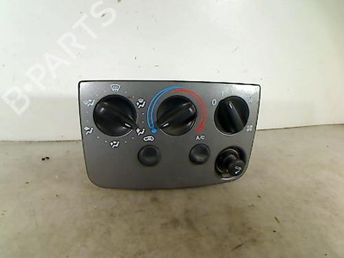 AC Styreenhet / Manøvreringsenhet FORD FIESTA IV (JA_, JB_) 1.3 i (60 hp) 26069860