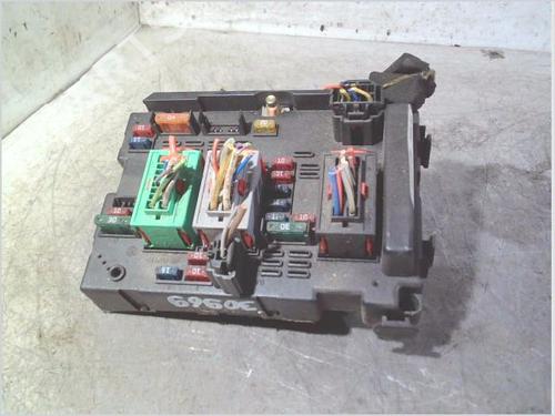 Used Fuse box Fuse box PEUGEOT 206 Hatchback (2A/C) 1.1 i (60 hp) 34276769 34276769