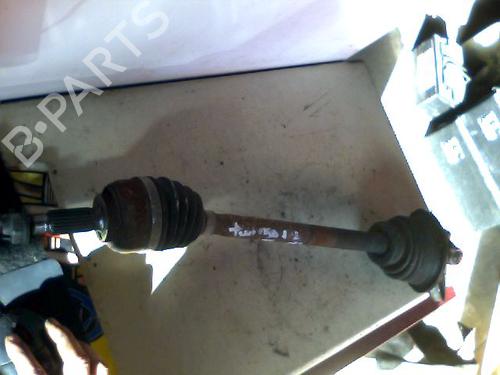 Używane Półoś przednia lewa RENAULT TWINGO II (CN0_) 1.2 16V (CN0K, CN0V, CN0A) (76 hp) 30864413