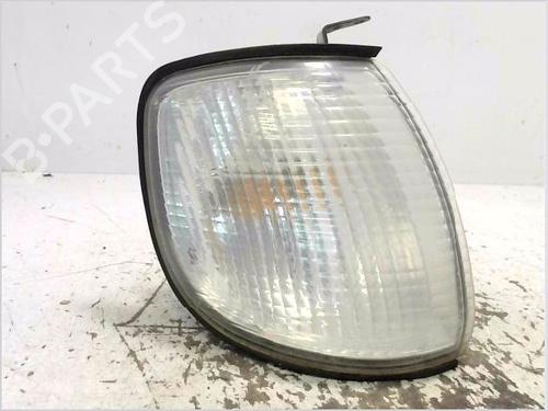 Blinker vorne rechts für HYUNDAI GALLOPER II (JK-01) 2.5 TD intercooler (99 hp) 31260732