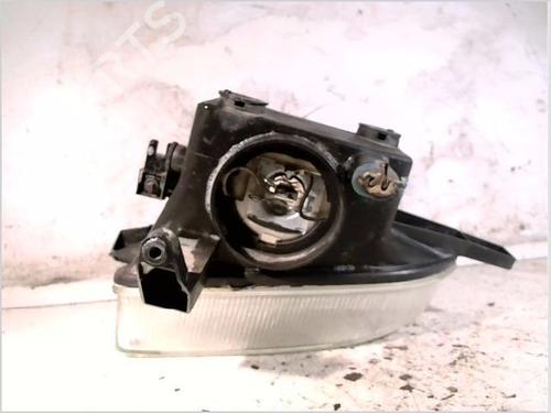 Left front fog light OPEL ZAFIRA A MPV (T98) 2.2 DTI 16V (F75) | BP26109659C30 