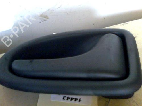 Used Front right interior door handle RENAULT SCÉNIC I MPV (JA0/1_, FA0_) 1.9 dCi (JA05, JA1F) (102 hp) 29890570