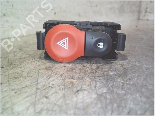 Used Warning switch Warning switch RENAULT KANGOO / GRAND KANGOO II (KW0/1_) 1.5 dCi 85 (KW0K, KW0L, KW0B) (86 hp) 36558970 36558970