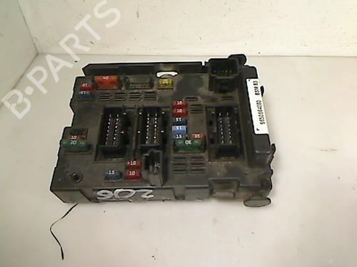 Used Fuse box PEUGEOT 206 Hatchback (2A/C) 2.0 HDI 90 (90 hp) 26077523