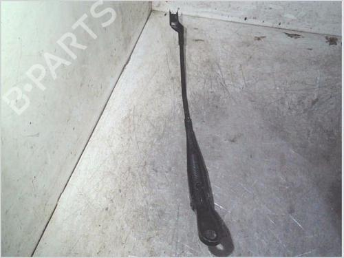 Used Front windshield wiper arm Front windshield wiper arm PEUGEOT 208 I (CA_, CC_) 1.2 VTI 82 (82 hp) 35793420 35793420