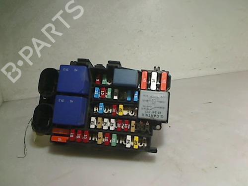 Used Fuse box RENAULT SCÉNIC III (JZ0/1_) 1.5 dCi (110 hp) 26087468