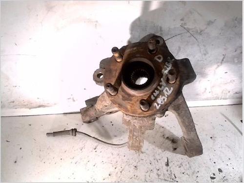 Used Right front steering knuckle CHRYSLER PT CRUISER (PT_) 2.2 CRD (121 hp) 26109442