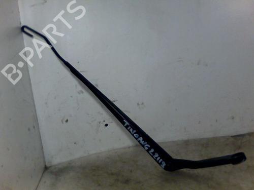 Used Front windshield wiper arm NISSAN ALMERA TINO (V10) 2.2 dCi (115 hp) 26073279