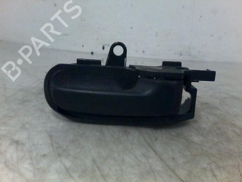 Used Front right interior door handle TOYOTA YARIS (_P1_) 1.0 (SCP10_, SCP10R) (65 hp) 26075240