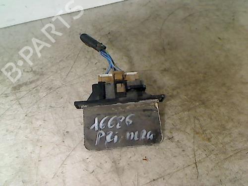 Used Heater resistor NISSAN PRIMERA Hatchback (P11) 2.0 TD (90 hp) 26068848