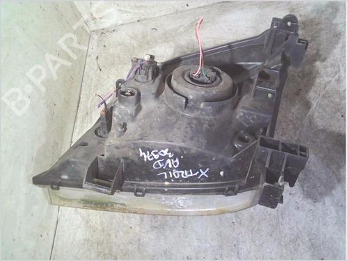 Right headlight NISSAN X-TRAIL I (T30) 2.2 Di 4x4 | BP27477252C29 