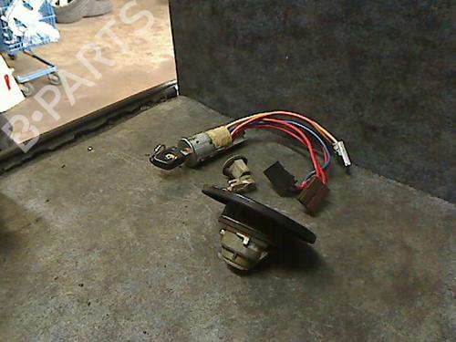 Used Ignition barrel PEUGEOT 106 II (1A_, 1C_) 1.1 i (60 hp) 26057256