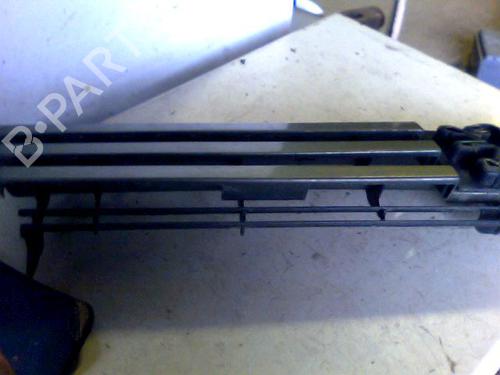 Used Grille Grille PEUGEOT 205 I (741A/C) 1.4 (80 hp) 35948286 35948286