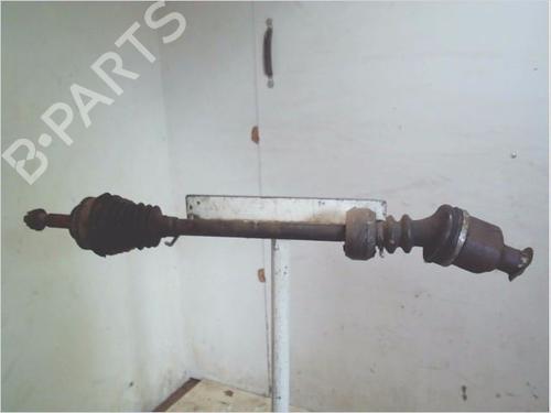 Used Right front driveshaft Right front driveshaft RENAULT TWINGO I (C06_) 1.2 (C066, C068) (58 hp) 40238568 40238568