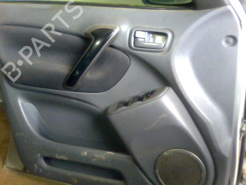 Forreste venstre beklædning TOYOTA RAV 4 II (_A2_) 2.0 D 4WD (CLA20_, CLA21_, CLA20R, CLA21R) (116 hp) 26094470