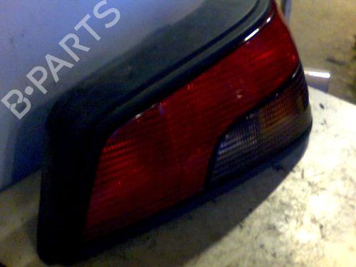 Used Right taillight PEUGEOT 306 Hatchback (7A, 7C, N3, N5) 1.8 (101 hp) 26059871