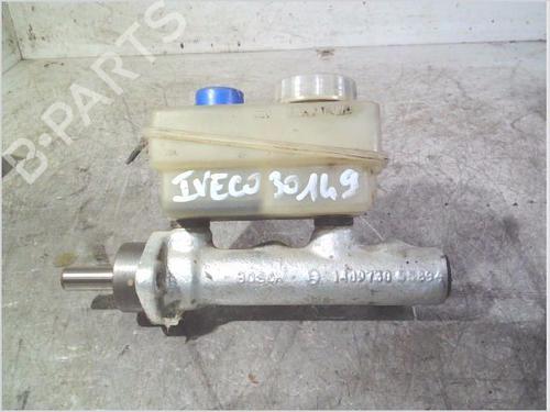 Used Brake master cylinder Brake master cylinder IVECO DAILY I Platform/Chassis 35-8 (10031131, 10031132, 10031137, 10031224, 10031231,... (72 hp) 34503566 34503566