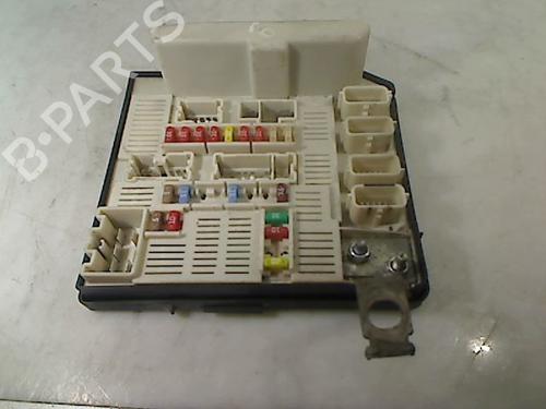 Zekeringkast RENAULT GRAND SCÉNIC II (JM0/1_) 1.9 dCi (JM14) (131 hp) 28323969