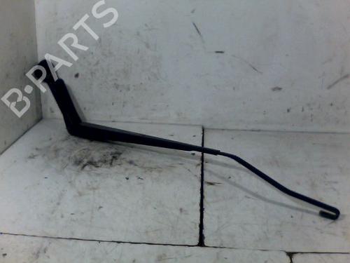 Used Front windshield wiper arm MAZDA 5 (CR) 2.0 CD (CR19) (143 hp) 26079373