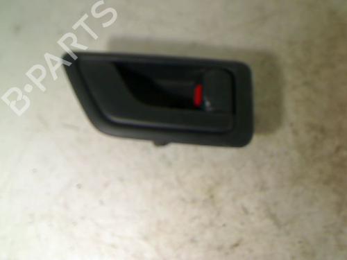 Høyre foran invendig håndtak HYUNDAI GETZ (TB) 1.5 CRDi (82 hp) 26068641