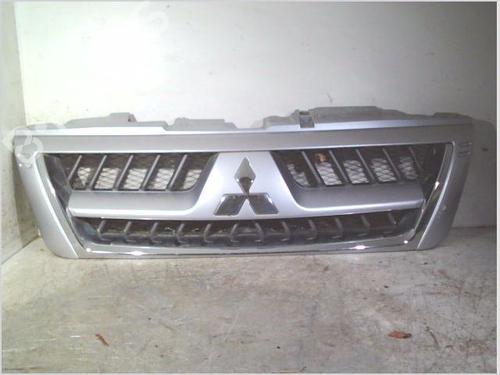 Used Grille Grille 38758466 38758466