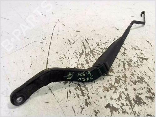 Used Front windshield wiper arm CITROËN SAXO (S0, S1) 1.1 X, SX (60 hp) 30151606