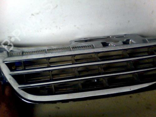 Used Grille VW TOURAN (1T1, 1T2) 1.9 TDI (105 hp) 26057255