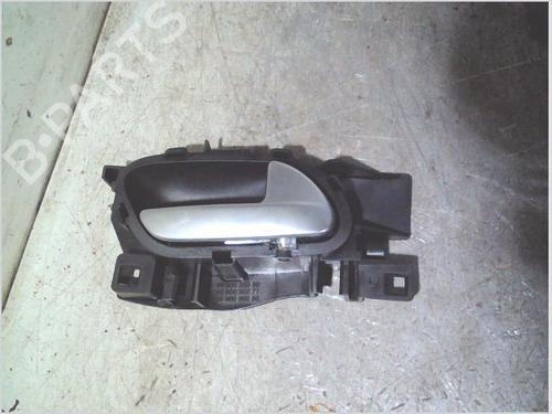 Højre bagtil invendig håndtag Højre bagtil invendig håndtag PEUGEOT 508 SW I (8E_) 2.0 BlueHDi 180 (180 hp) 34007886 34007886