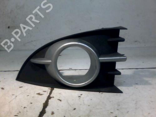Used Grille RENAULT SCÉNIC II (JM0/1_) 1.5 dCi (JM1E, JM16) (106 hp) 26100026