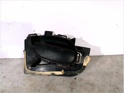 Venstre bak invendig håndtak PEUGEOT 206 Hatchback (2A/C) 1.4 HDi eco 70 (68 hp) 26120092