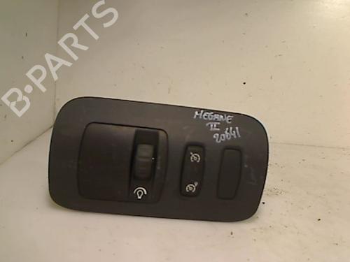 Used Headlight switch RENAULT MEGANE II (BM0/1_, CM0/1_) 1.9 dCi (BM0G, CM0G) (120 hp) 26087084