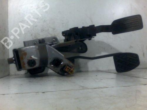 Used Pedal NISSAN JUKE (F15) 1.6 (117 hp) 26080379