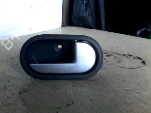 Poignée intérieure avant droite FORD FIESTA V (JH_, JD_) 1.4 16V (80 hp) 29890589