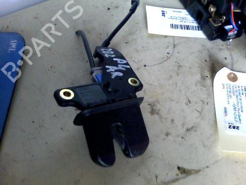 Used Tailgate lock AUDI A4 B6 (8E2) 2.5 TDI quattro (180 hp) 29884160